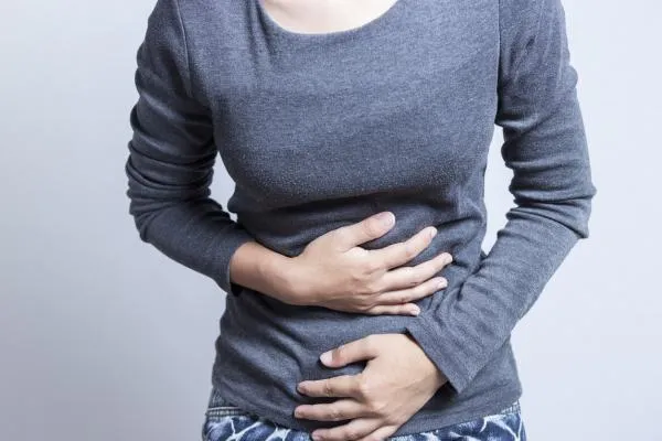 Phân biệt Rối loạn Tiêu hóa "có thể chấp nhận" (dưới y tế) và "Nguy hiểm" (cần dừng ngay)